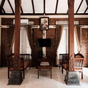 Girly homestay